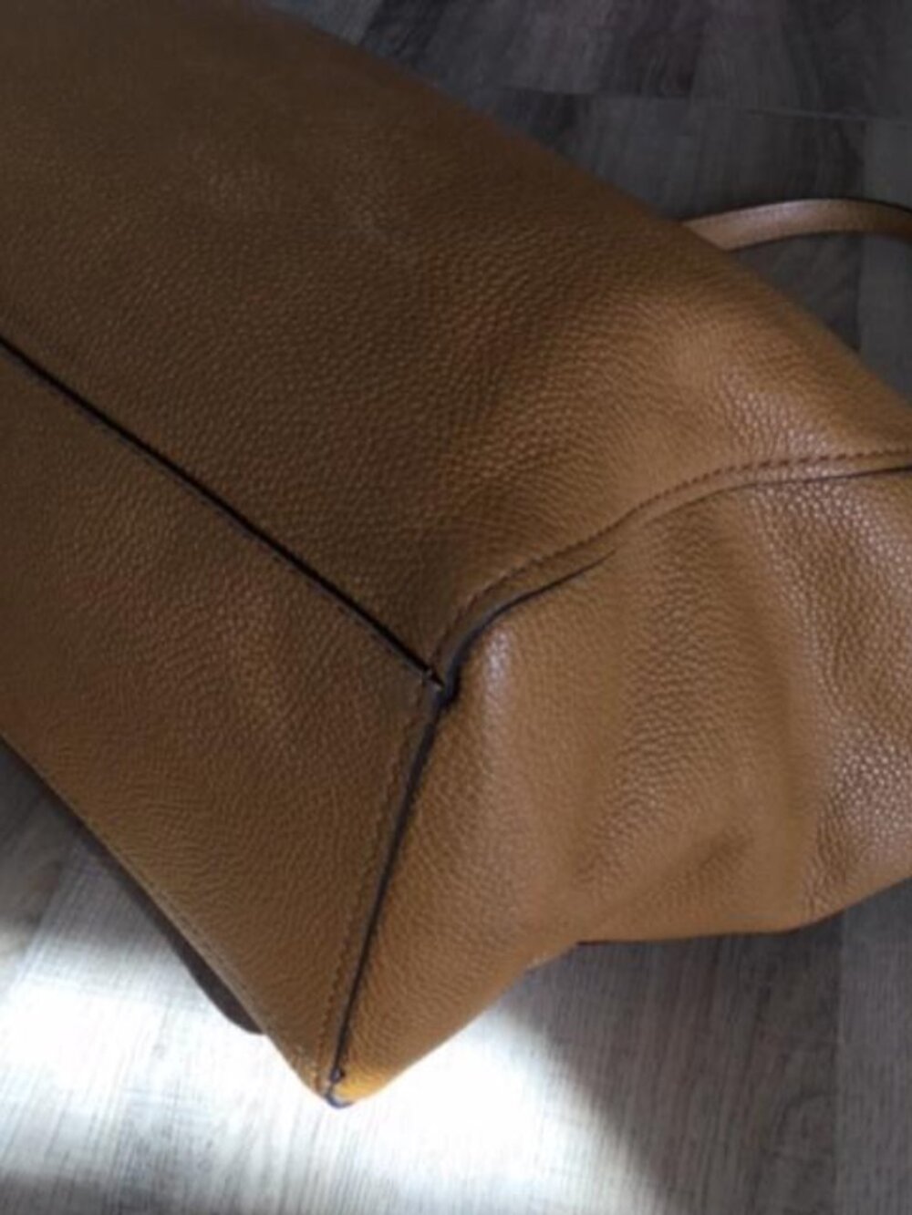Coach Turnlock Chain Tote Bag in Tan/Light Saddle Polished Pebble Leather #56830 - Picture 6 of 13